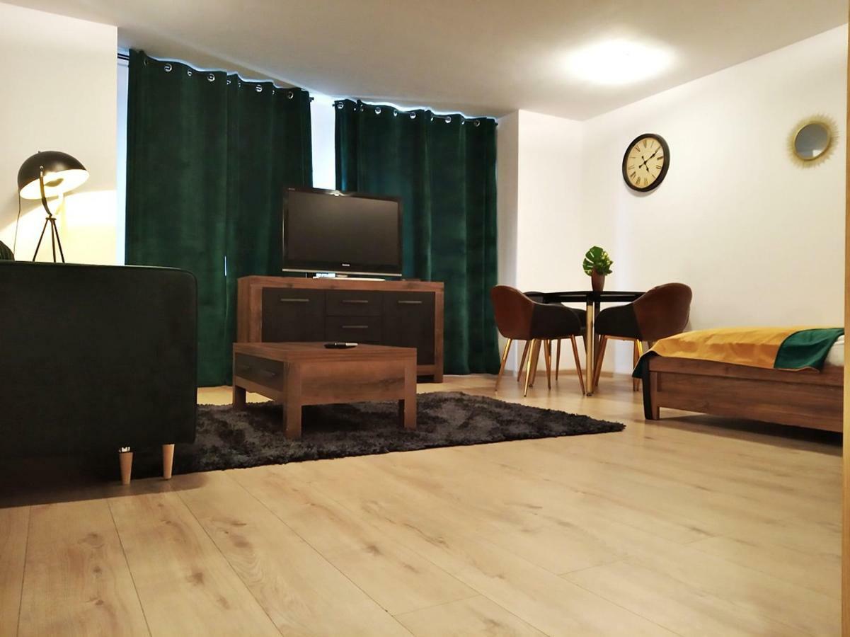 Downtown Studio Apartment Zielona Gora  Exterior photo